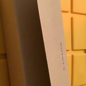 Bought for a trip. Never worn